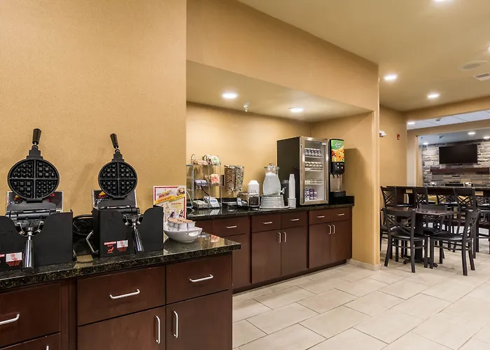 Cobblestone Hotel & Suites - Harborcreek